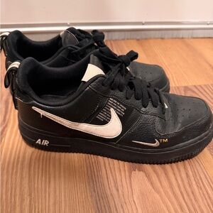 Nike Air Force 1 Utility “Overbranding” White/Black - Size 9